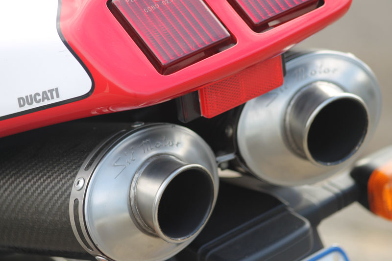 Ducati 916